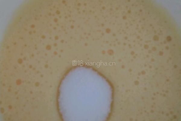 甜提干碎核桃香蕉马芬的做法图解3