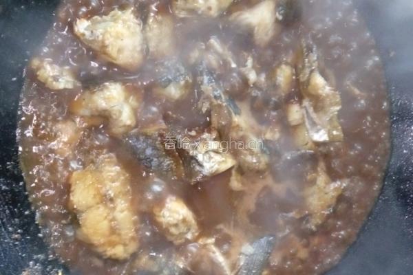 豆瓣酱焖鱼的做法图解5