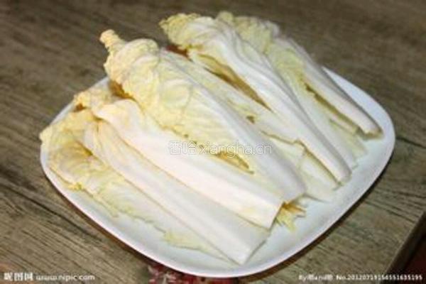 白菜豆腐汤的做法图解1