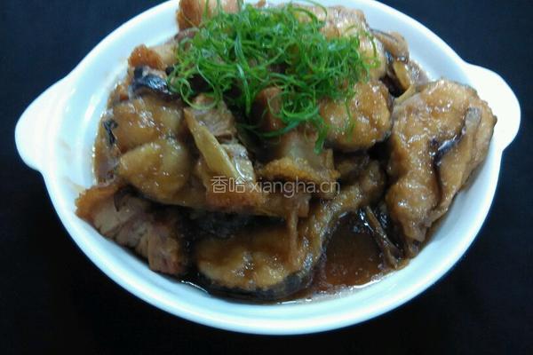 蒜子焖钳鱼的做法图解8