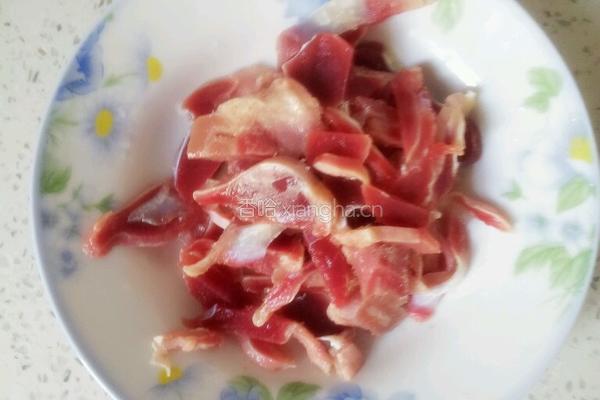 菠菜炒鸡胗的做法图解1