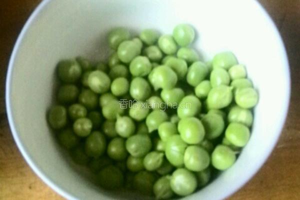 自制扬州炒饭的做法图解3