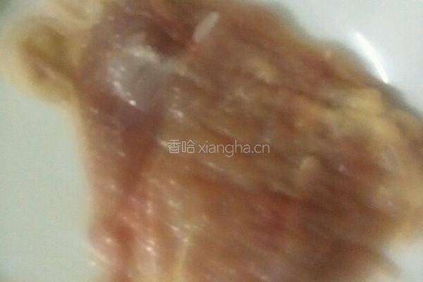 皮蛋鸡肉卷的做法图解1