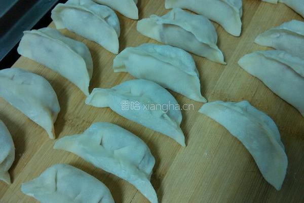 萝卜馅蒸饺的做法图解11
