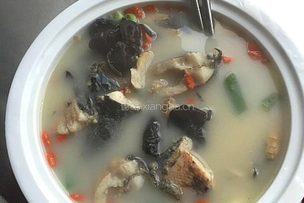 黑鱼汤的做法图解10