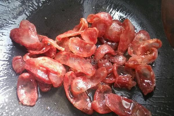 蒜苔炒腊肠的做法图解3
