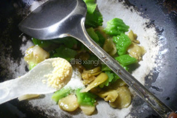 榨菜炒苦瓜的做法图解11