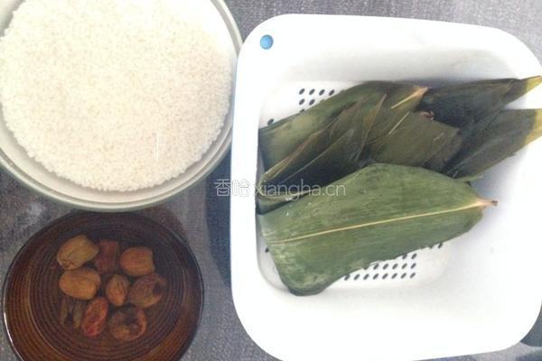 香甜蜜枣粽的做法图解1