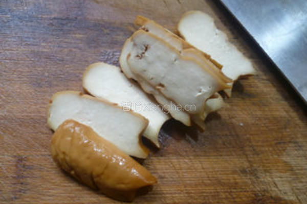 香干炒腊鸡腿的做法图解3