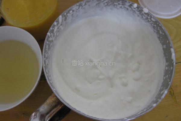黄桃慕斯蛋糕的做法图解6