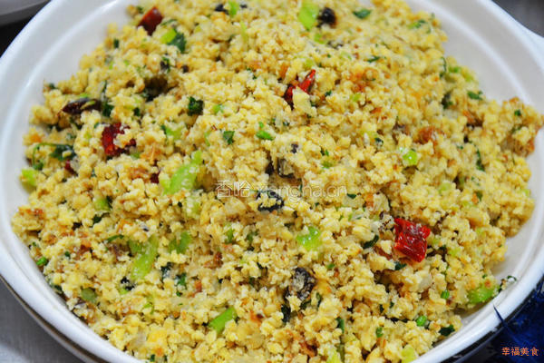 之豆豉鲮鱼炒豆渣的做法图解7
