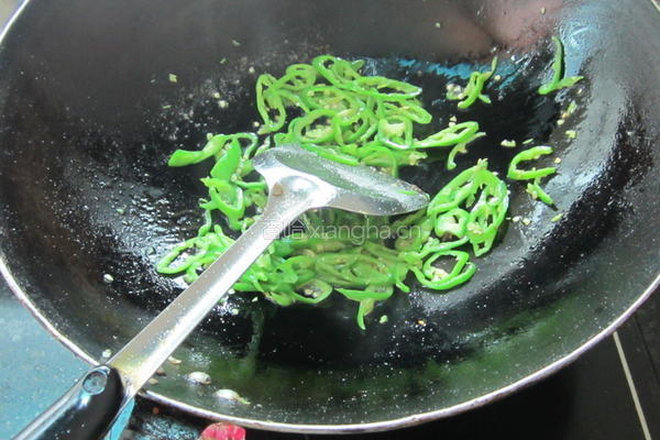 咸豆角炒蛋丝的做法图解4