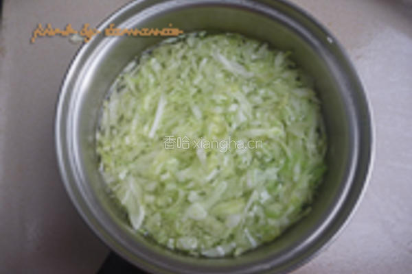 柠香包菜丝的做法图解4