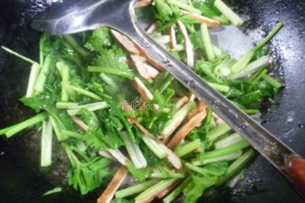 香干炒芹菜的做法图解6
