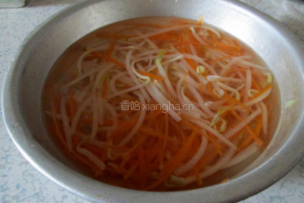 豆豉桃仁拌三丝的做法图解9
