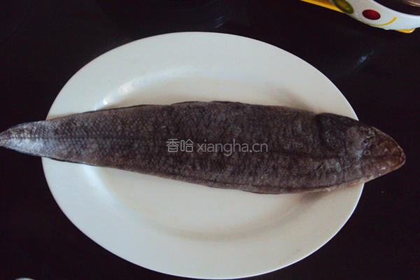 红烧鳎目鱼的做法图解1