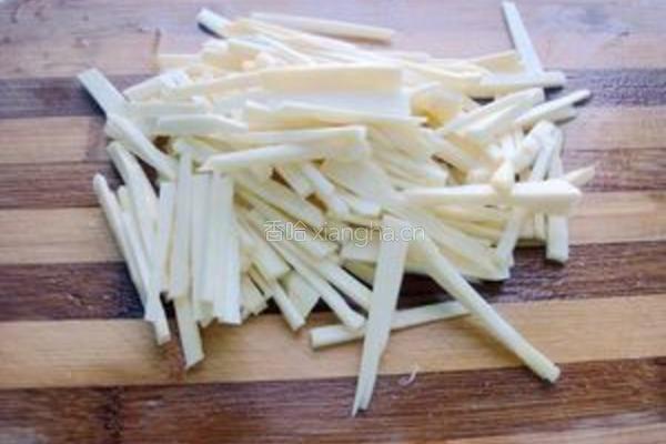 油鸡枞拌茭白的做法图解1