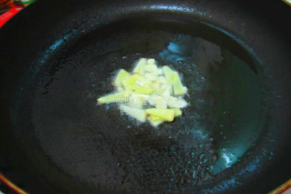 芹菜香干炒肉的做法图解3