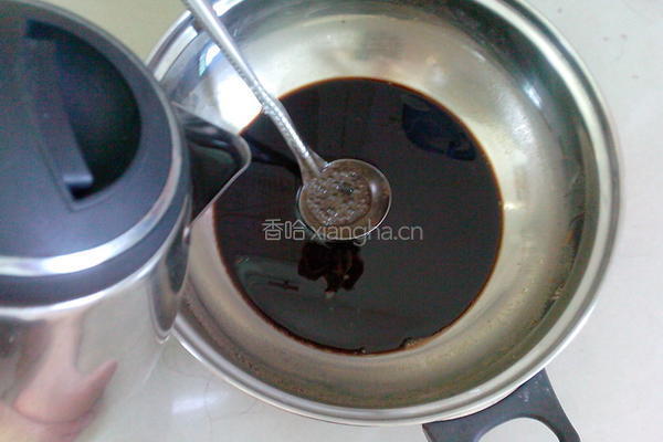 黄桃龟苓膏的做法图解4