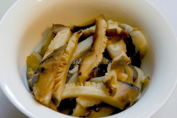 冬菇芹菜土豆丝的做法图解3
