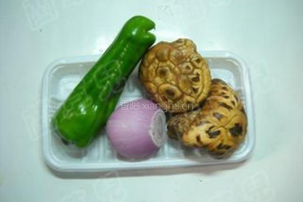 香菇榨菜肉丝的做法图解1
