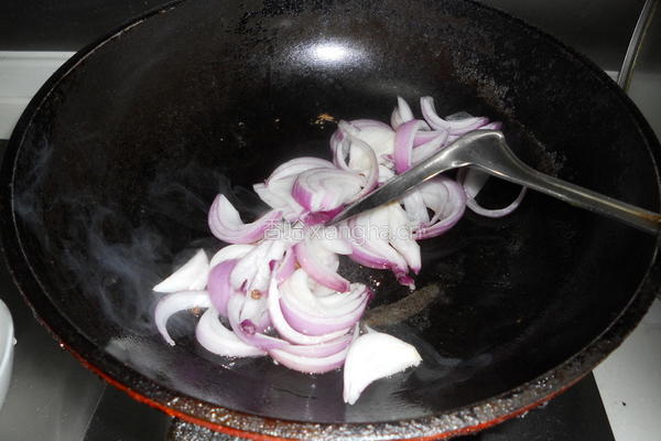 孜香葱爆羊肉卷的做法图解4