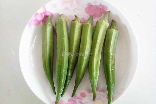 竹荪酿秋葵的做法图解2