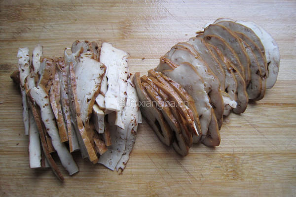 茭白肉片的做法图解3