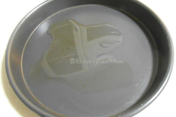 黑椒蟹棒披萨的做法图解3