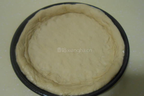 黑椒蟹棒披萨的做法图解5