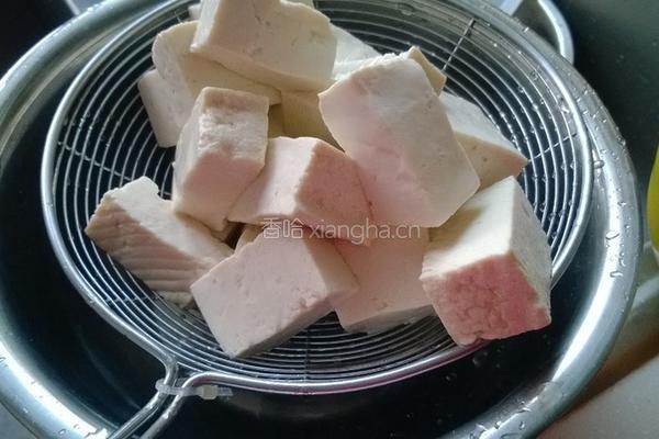 香菇杂酱炖豆腐的做法图解4