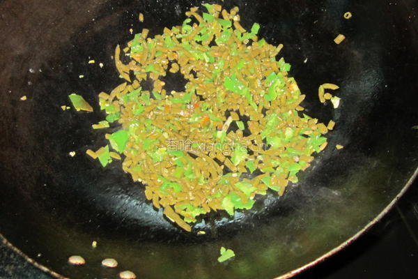姜丝咸豆角的做法图解4