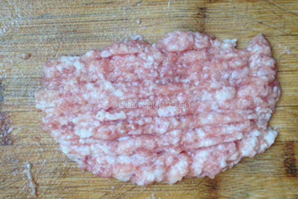 茄子肉酱面的做法图解2