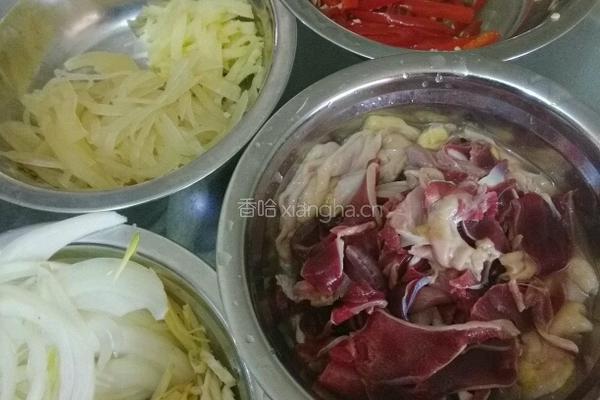 泡椒鸡杂的做法图解2