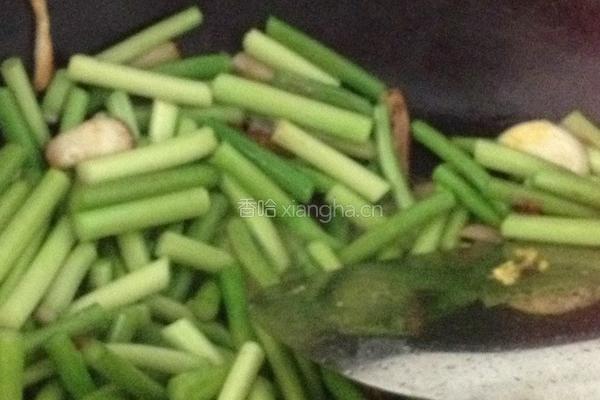 蒜苔炒香干的做法图解3