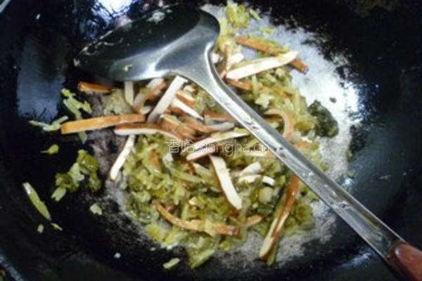 雪菜香干炒鸡蛋的做法图解7