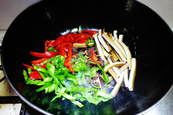 干煸牛肉条的做法图解13
