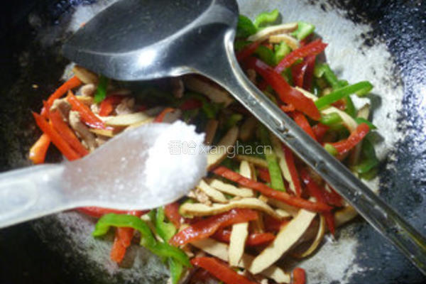 里脊肉香干炒双椒的做法图解9