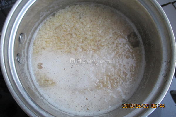 藕粉麦片粥的做法图解2