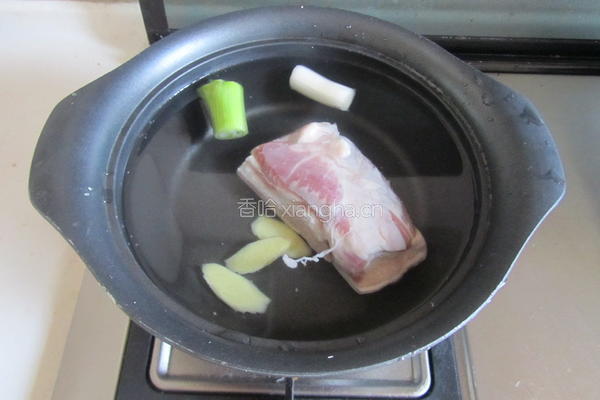 香干回锅肉的做法图解2