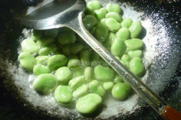 榨菜炒蚕豆的做法图解7