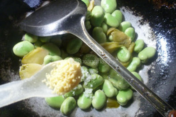 榨菜炒蚕豆的做法图解10