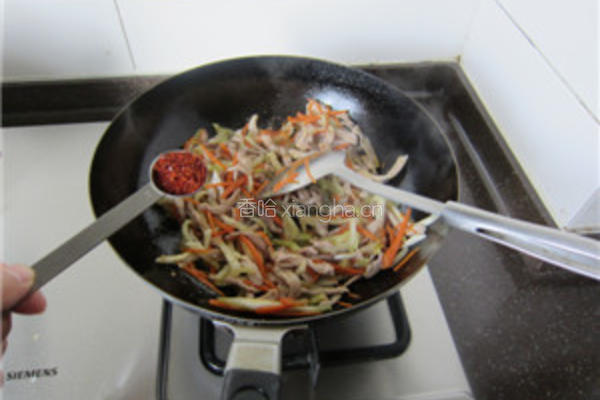 榨菜炒肉丝的做法图解10