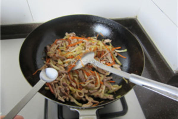榨菜炒肉丝的做法图解11