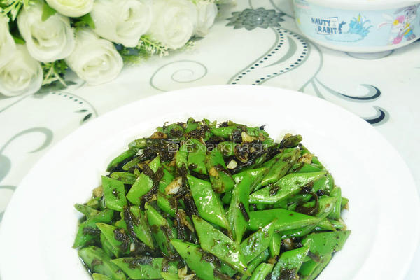 橄榄菜炒油豆角