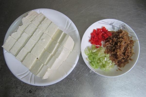 冬菜烧豆腐的做法图解1