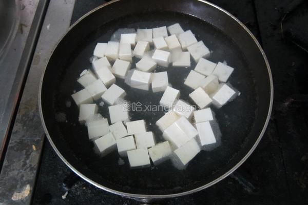 冬菜烧豆腐的做法图解2