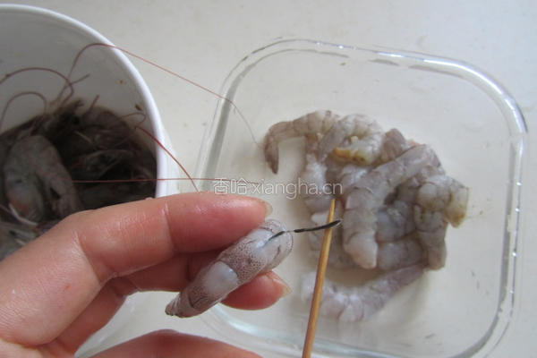 鲜虾双笋沙拉的做法图解1