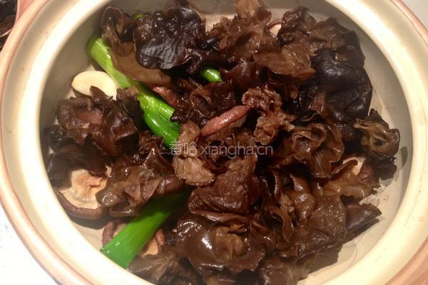 三鲜鸡煲的做法图解4