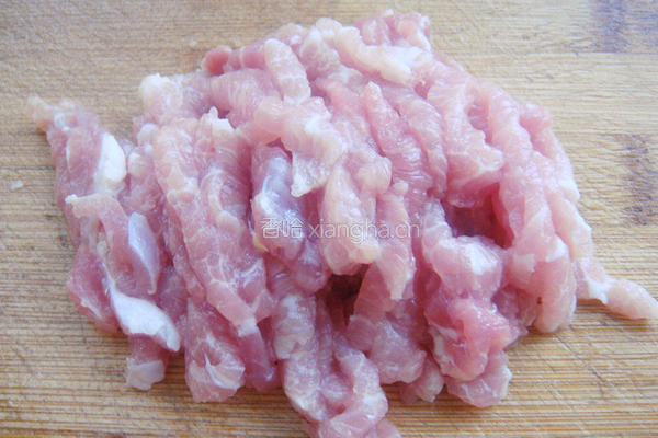 榨菜青椒肉丝的做法图解3